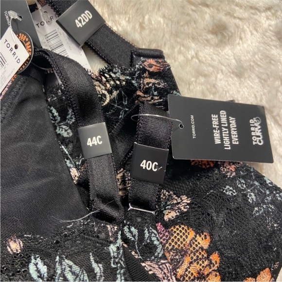 Torrid Floral Lace Lightly Lined 360° Smoothing™ Everyday Wire-Free Bra NWT - Picture 9 of 9